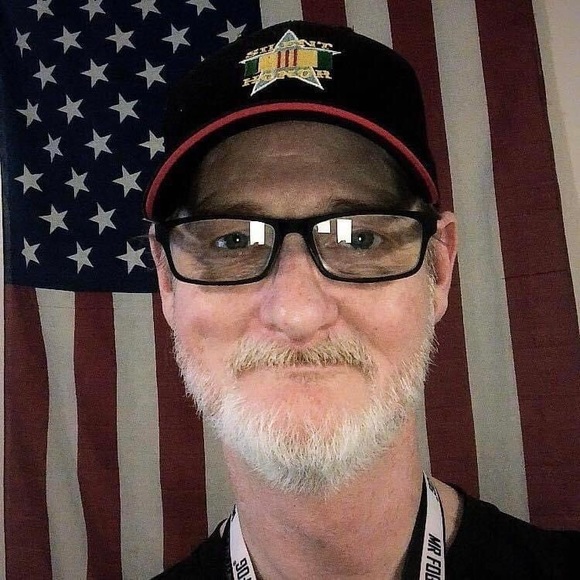 Meet your Posher, Scott - Picture 2 of 6